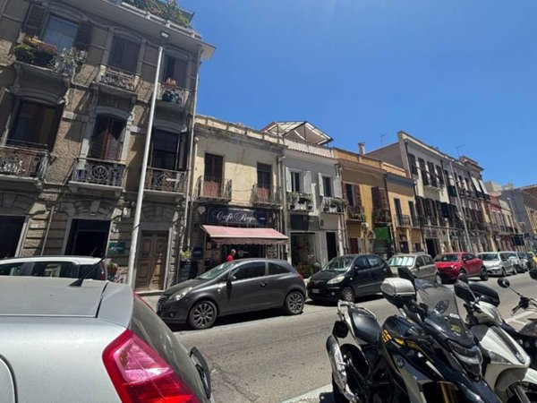 appartamento in vendita a Cagliari in zona Stampace/Punici