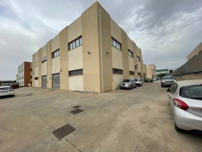 negozio in vendita a Cagliari in zona Sant'Avendrace