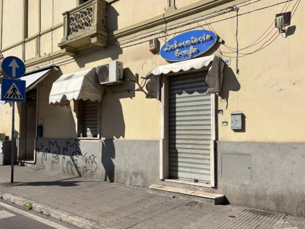 negozio in vendita a Cagliari in zona Is Mirrionis/San Michele
