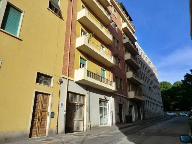 negozio in vendita a Cagliari