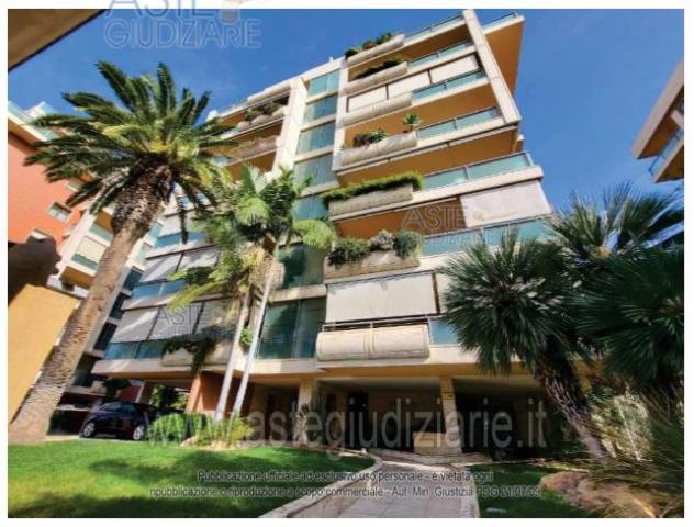 appartamento in vendita a Cagliari in zona Poetto/Marina Piccola