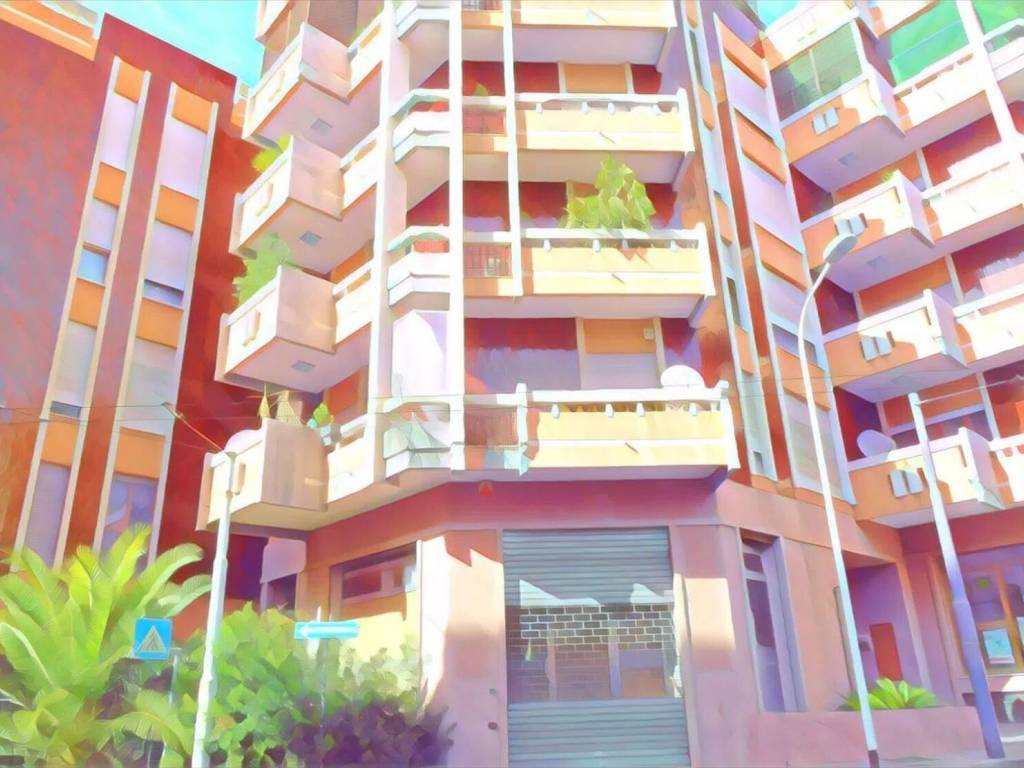 negozio in vendita a Cagliari in zona Stampace/Punici