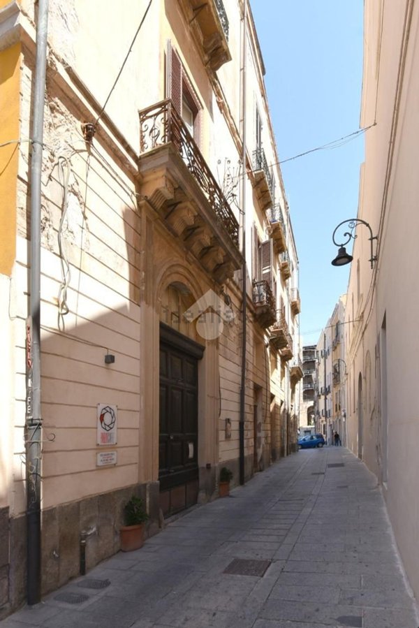 appartamento in vendita a Cagliari in zona Castello