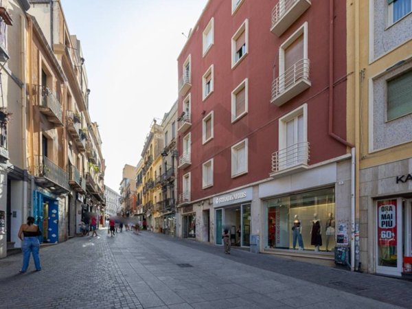 appartamento in vendita a Cagliari in zona Villanova