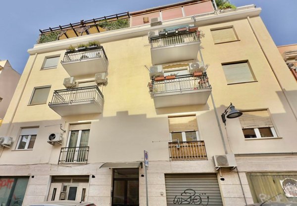 appartamento in vendita a Cagliari in zona Villanova