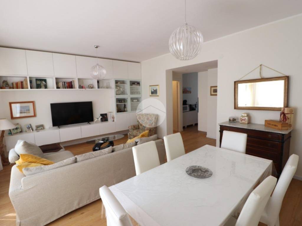appartamento in vendita a Cagliari in zona Pirri