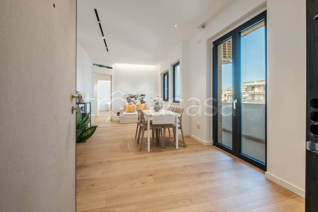appartamento in vendita a Cagliari in zona Genneruxi