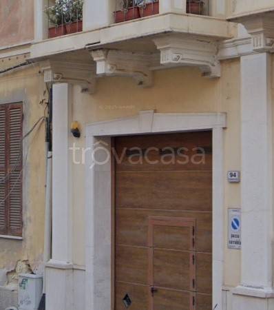 appartamento in vendita a Cagliari in zona Villanova
