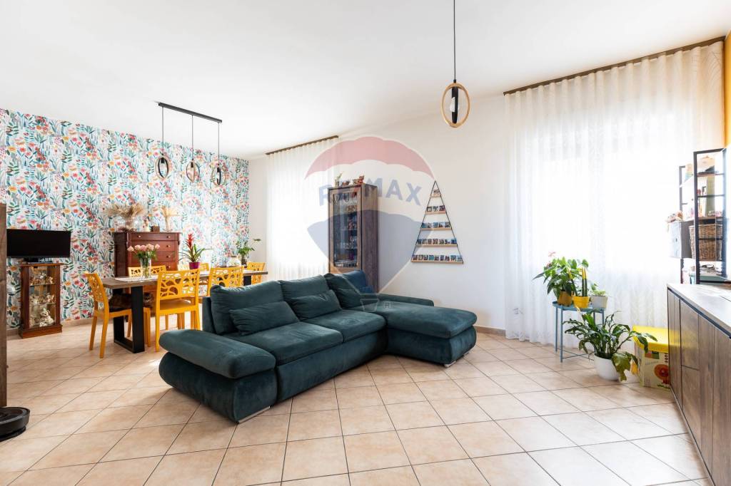 appartamento in vendita a Cagliari in zona Pirri