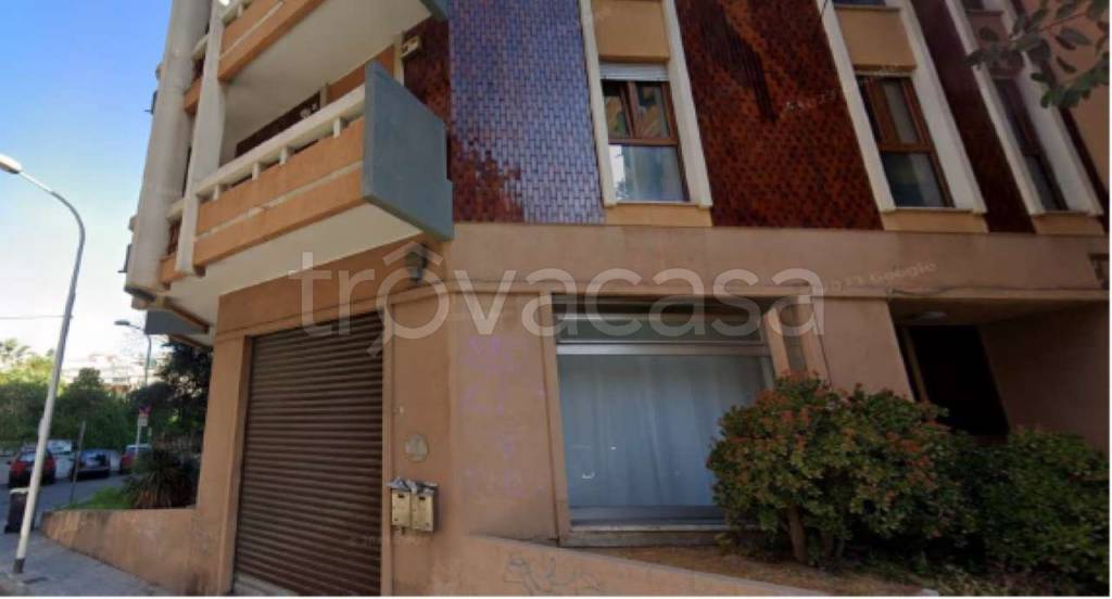 negozio in vendita a Cagliari in zona Tuvixeddu/Tuvumannu