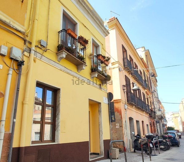 appartamento in vendita a Cagliari in zona Castello