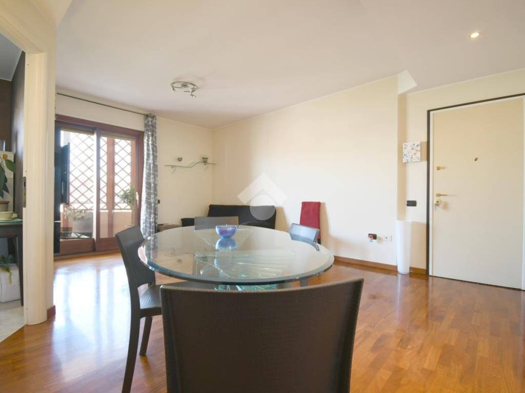 appartamento in vendita a Cagliari in zona Fonsarda / zona Giudici