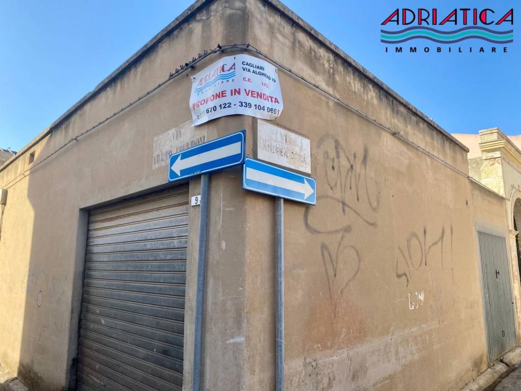 casa indipendente in vendita a Cagliari in zona Pirri