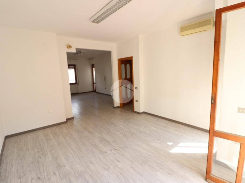 appartamento in vendita a Cagliari in zona Pirri