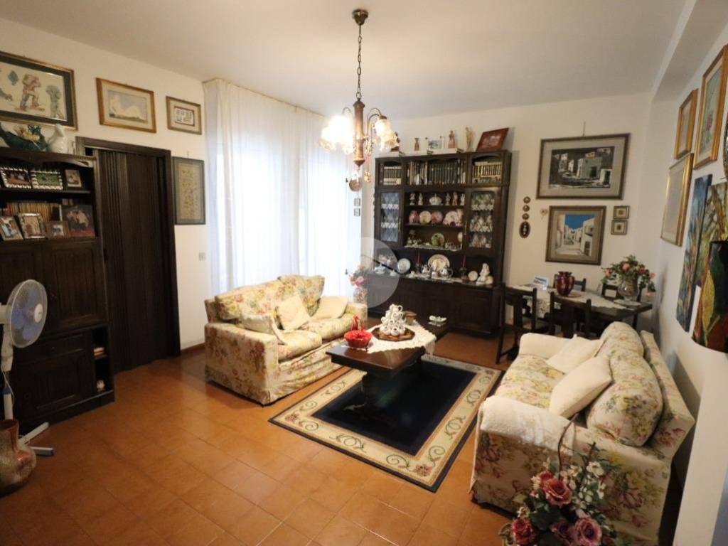 appartamento in vendita a Cagliari in zona Pirri
