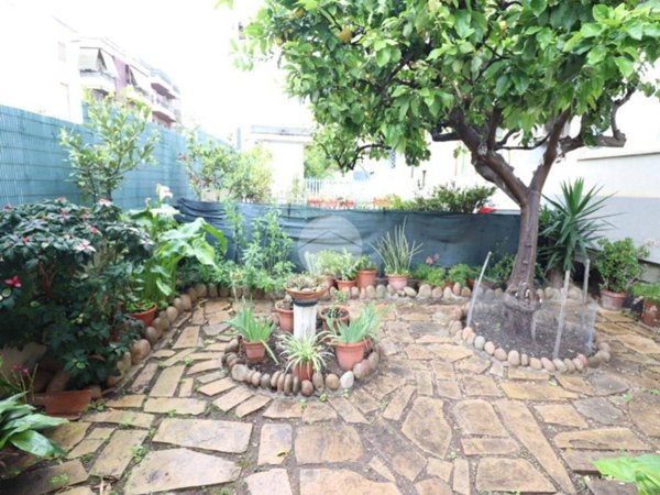 appartamento in vendita a Cagliari in zona Pirri