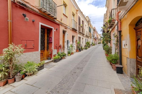 appartamento in vendita a Cagliari in zona Villanova