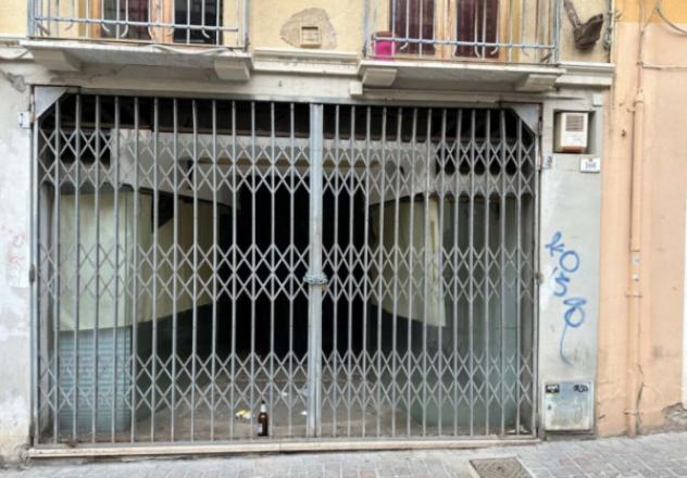 pentavano in vendita a Cagliari in zona Villanova