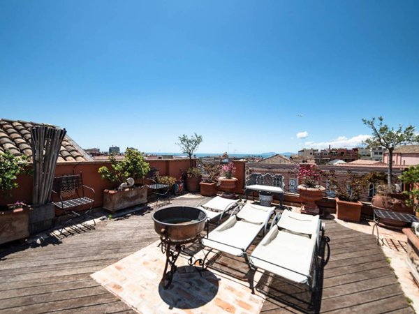 appartamento in vendita a Cagliari in zona Castello