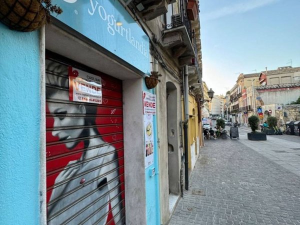 negozio in vendita a Cagliari