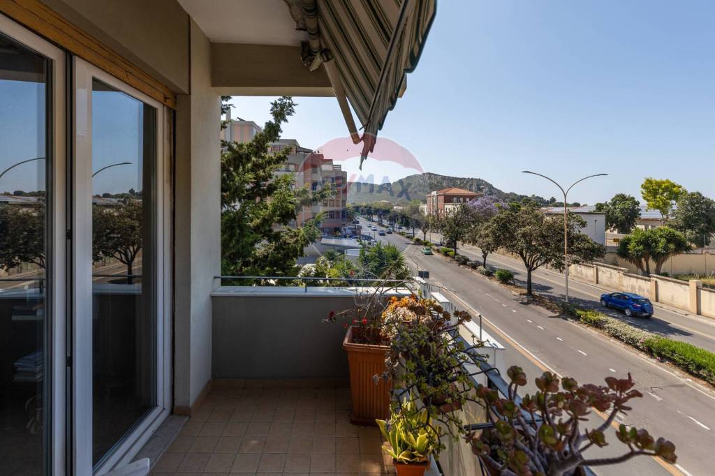 appartamento in vendita a Cagliari in zona Poetto/Marina Piccola