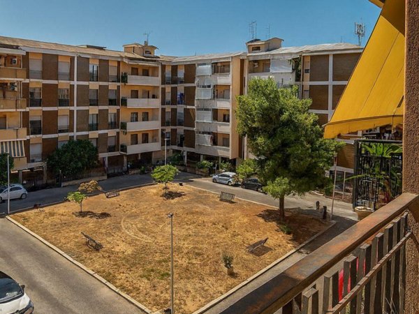 appartamento in vendita a Cagliari in zona Pirri