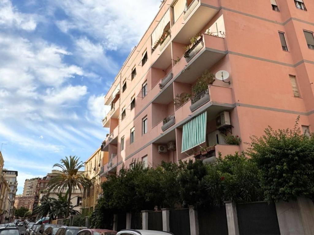 appartamento in vendita a Cagliari in zona San Benedetto