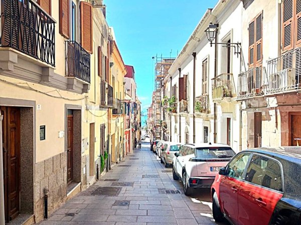 appartamento in vendita a Cagliari in zona Marina