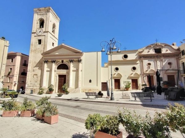 appartamento in vendita a Cagliari in zona Villanova