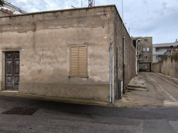 appartamento in vendita a Cagliari in zona Pirri