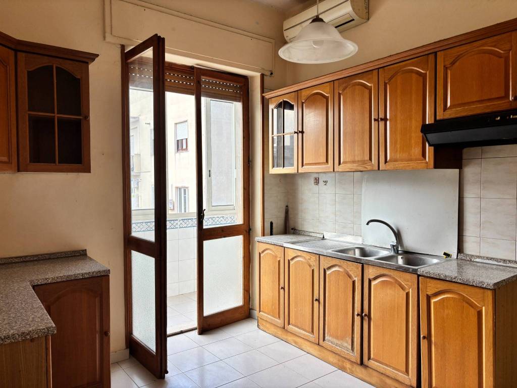 appartamento in vendita a Cagliari in zona Pirri