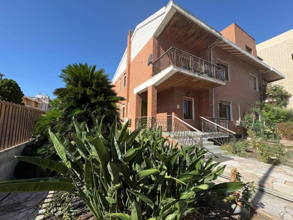 casa indipendente in vendita a Cagliari in zona Genneruxi