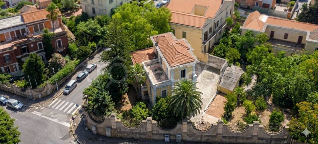 casa indipendente in vendita a Cagliari in zona Stampace/Punici