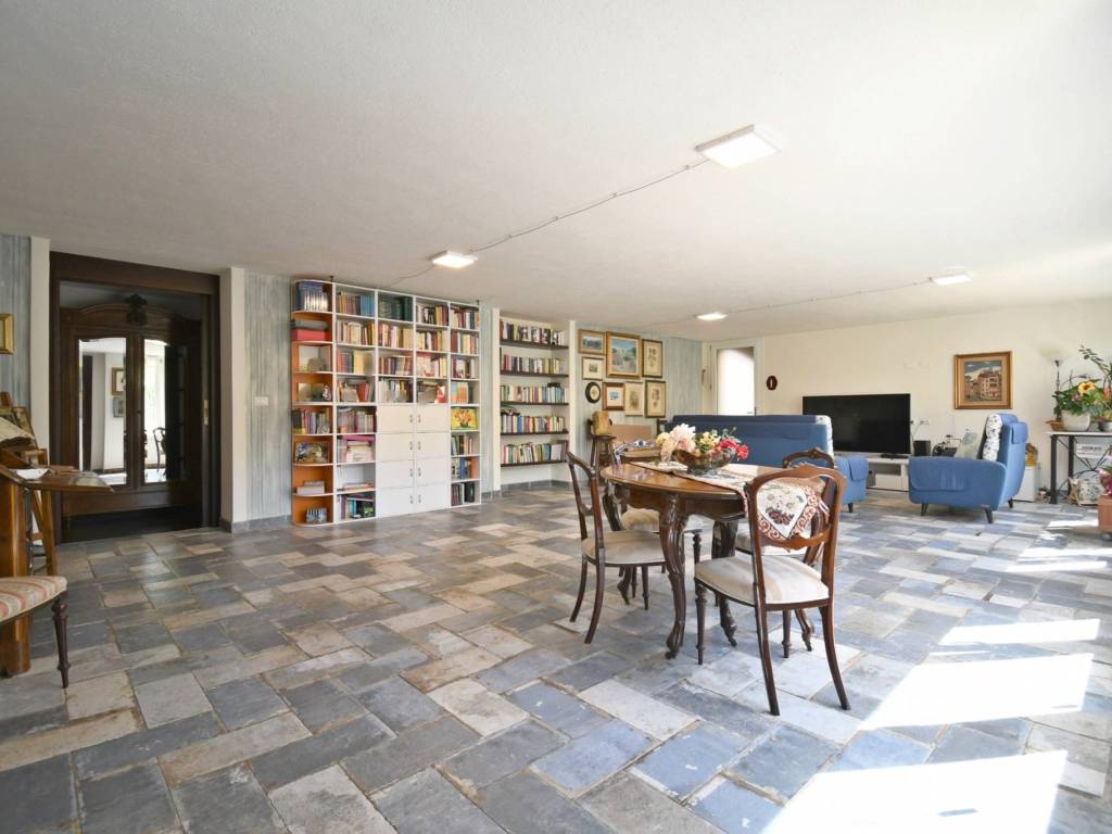 casa indipendente in vendita a Cagliari in zona Genneruxi