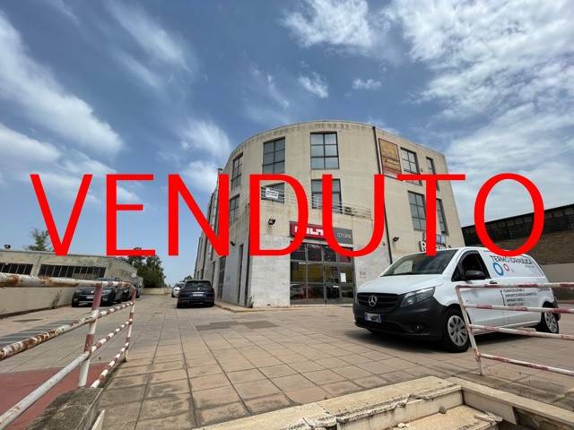 ufficio in vendita a Cagliari in zona Sant'Avendrace