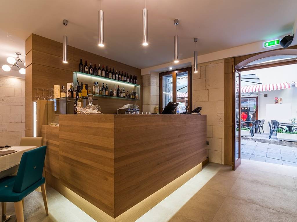 intera palazzina in vendita a Cagliari