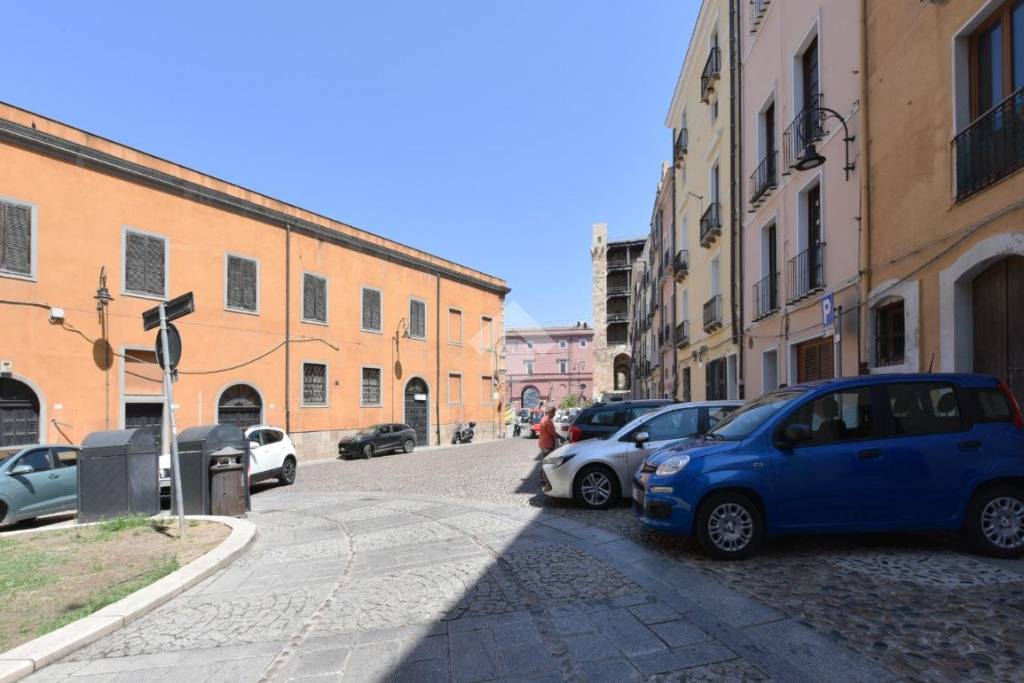 appartamento in vendita a Cagliari in zona Castello
