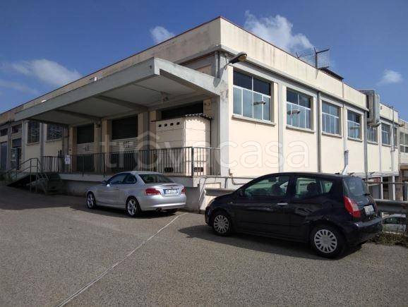 negozio in vendita a Cagliari in zona Sant'Avendrace