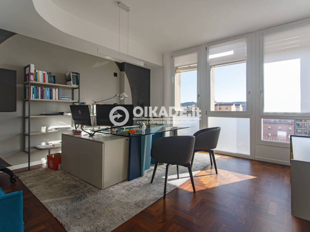 ufficio in vendita a Cagliari in zona Villanova
