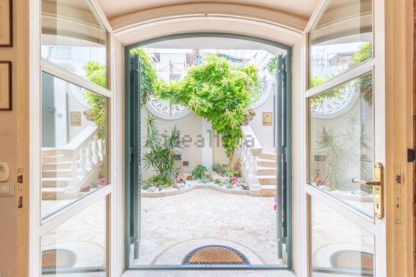 casa indipendente in vendita a Cagliari in zona Bonaria