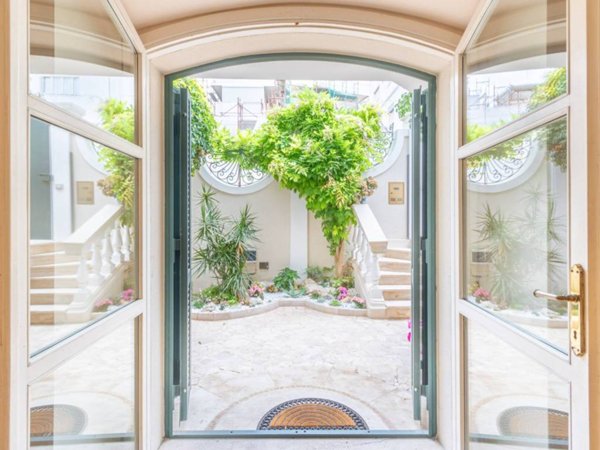 casa indipendente in vendita a Cagliari in zona Bonaria