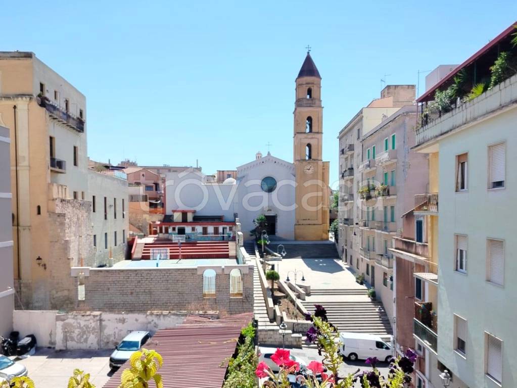 appartamento in vendita a Cagliari in zona Marina