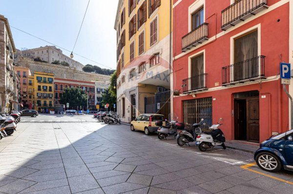 appartamento in vendita a Cagliari in zona Stampace/Punici