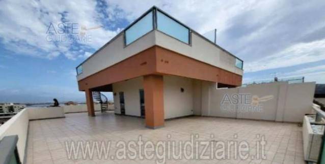 appartamento in vendita a Cagliari in zona Poetto/Marina Piccola