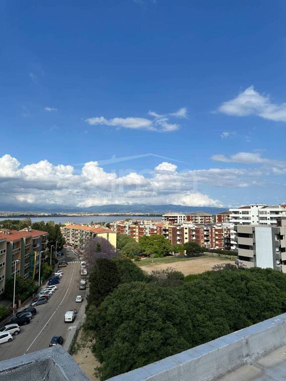 appartamento in vendita a Cagliari in zona Genneruxi