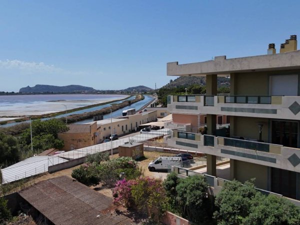 appartamento in vendita a Cagliari in zona Genneruxi