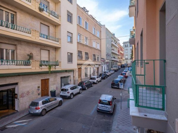 appartamento in vendita a Cagliari in zona Villanova
