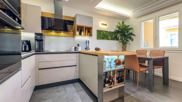 appartamento in vendita a Cagliari in zona Pirri