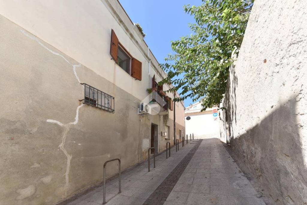 appartamento in vendita a Cagliari in zona Stampace/Punici