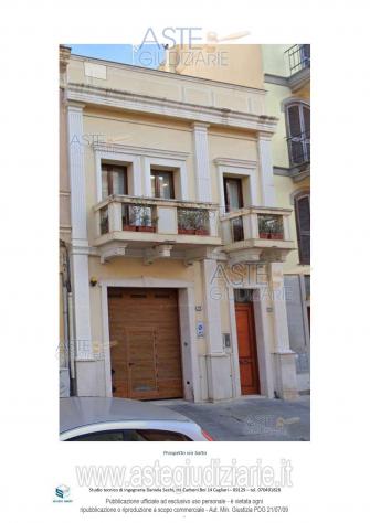 appartamento in vendita a Cagliari in zona Villanova